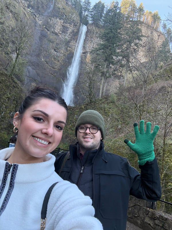 Cold Hike, Big Waterfall - Multnomah Falls